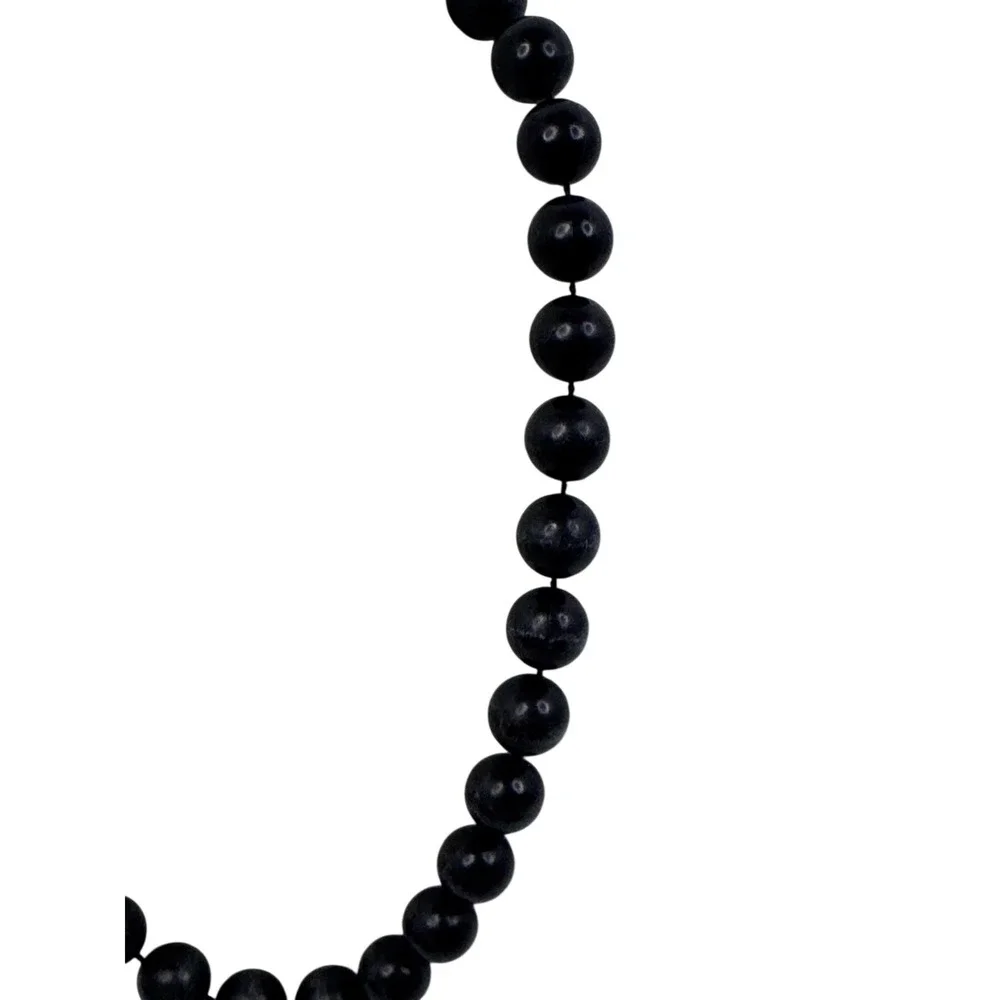 Vintage‎ Black Beaded Knotted Strand Necklace Gold Tone Spring Ring Clasp